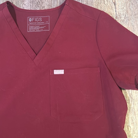 Scrub top - Picture 2 of 2